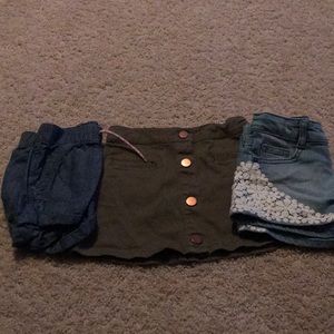 Lot of 3 girls bottoms